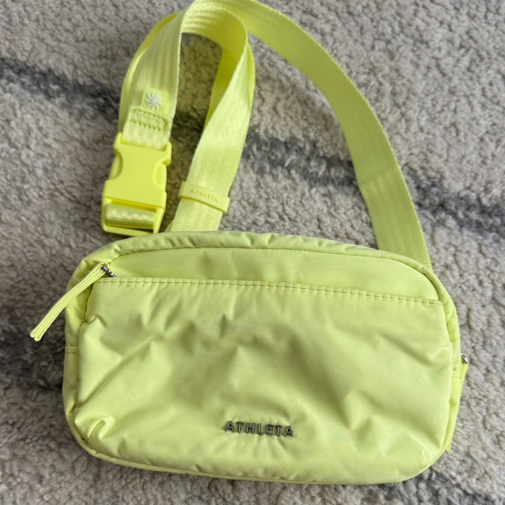 Athleta Citron Small Crossbody Belt Bag